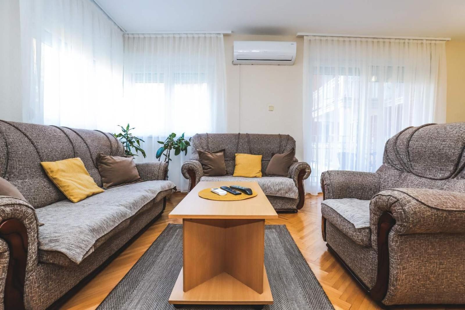 Lotus Apartment Vrnjacka Banja Exterior photo